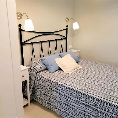 19 Eurosol A 200 Metros Carihuela *