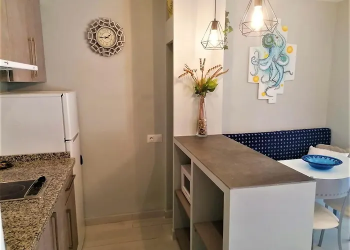 19 Eurosol A 200 Metros Carihuela *